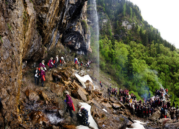 史明會(huì) 巴藏鄉(xiāng)朝水節(jié).jpg